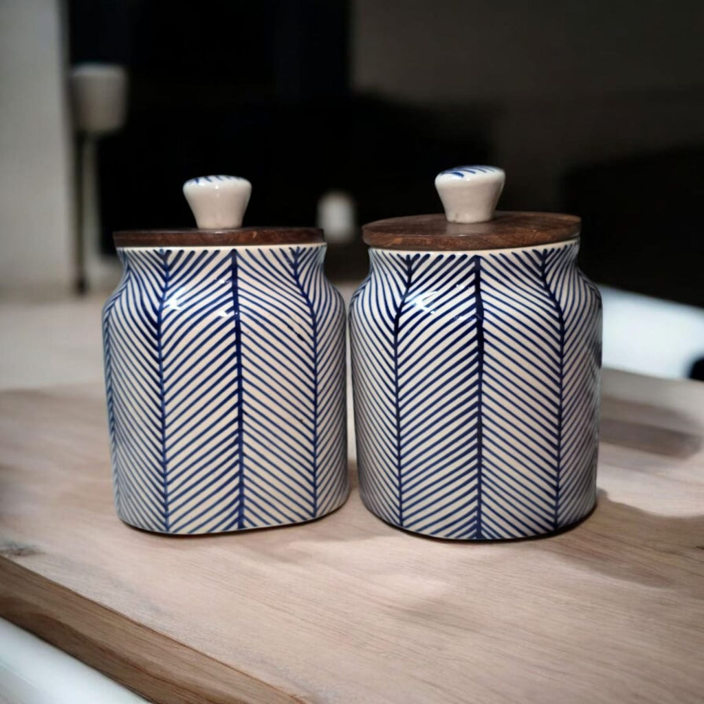 Ceralight Ceramic Handmade Stoneware Ceramic Coffee Mugs, Stylish Handle Coffee Mug with a Unique Design. Each Holds 300 ML, Perfect for Tea. Ideal Gift for Friends and Relatives (Set of 2)