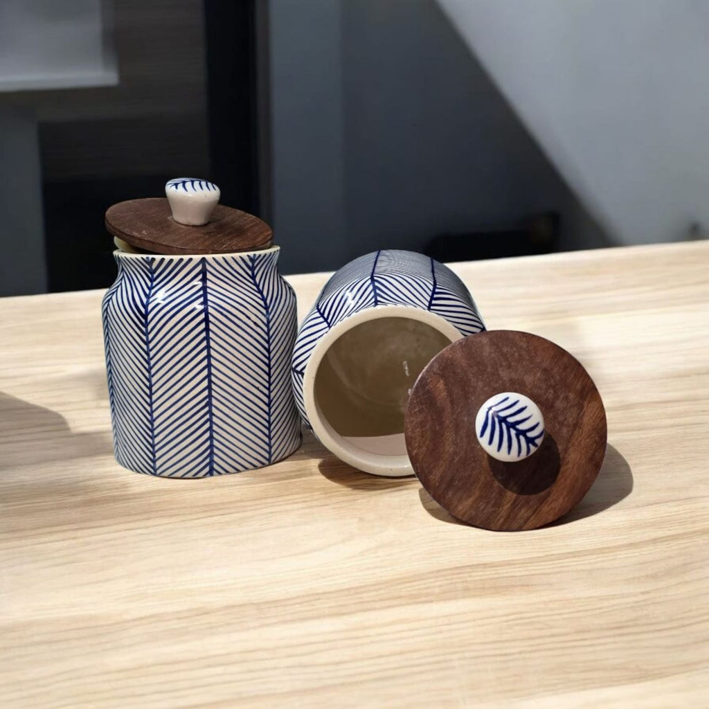 Ceralight Ceramic Handmade Stoneware Ceramic Coffee Mugs, Stylish Handle Coffee Mug with a Unique Design. Each Holds 300 ML, Perfect for Tea. Ideal Gift for Friends and Relatives (Set of 2)