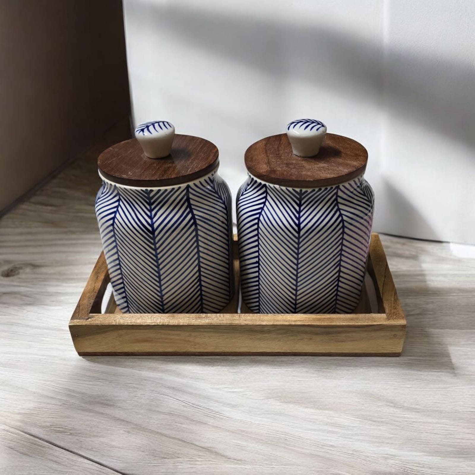 Ceralight Ceramic Handmade Stoneware Ceramic Coffee Mugs, Stylish Handle Coffee Mug with a Unique Design. Each Holds 300 ML, Perfect for Tea. Ideal Gift for Friends and Relatives (Set of 2)